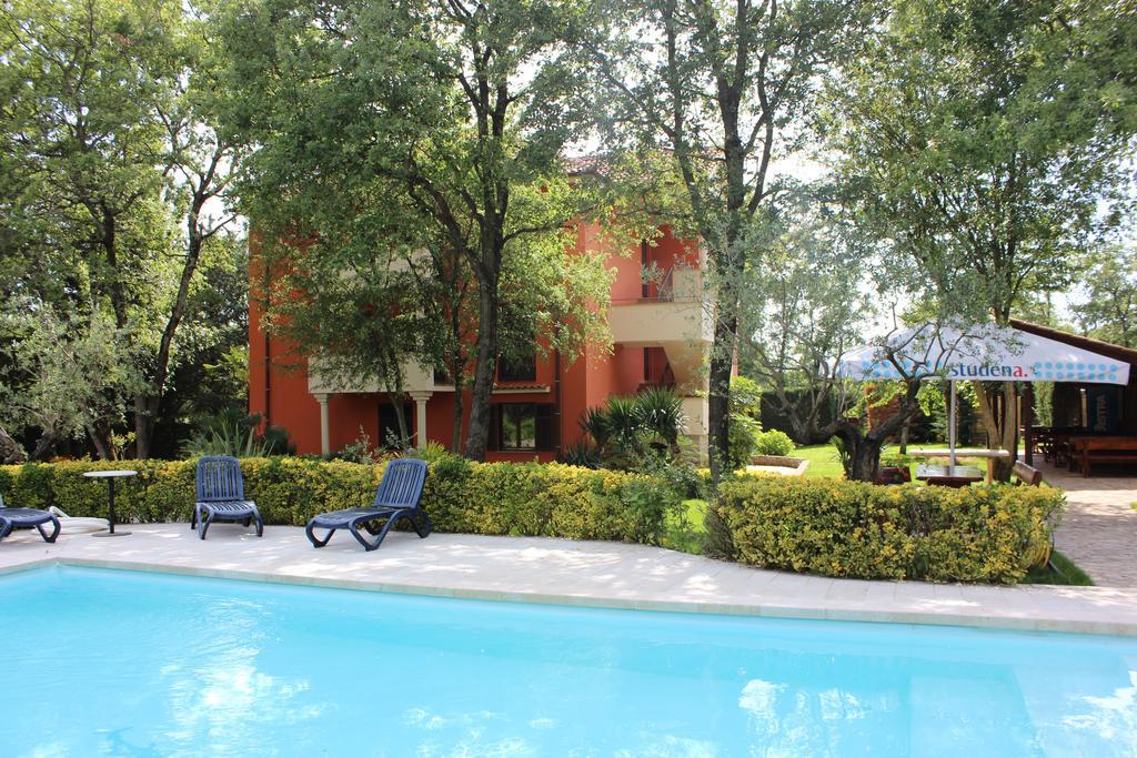 Aqua Family Apartments Каригадор Экстерьер фото